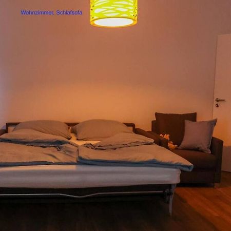Freundliche Wohnung Mit Parkplatz Und Terrasse Neubrandenburg Exterior foto